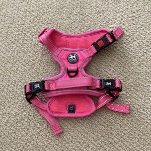 NEW PoyPet Safety Dog Harness Three Buckle Hot Pink Size Small Multi-Way NWOT